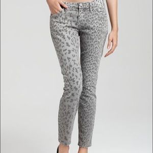 Current/Elliot The Stiletto in Grey Leopard 26